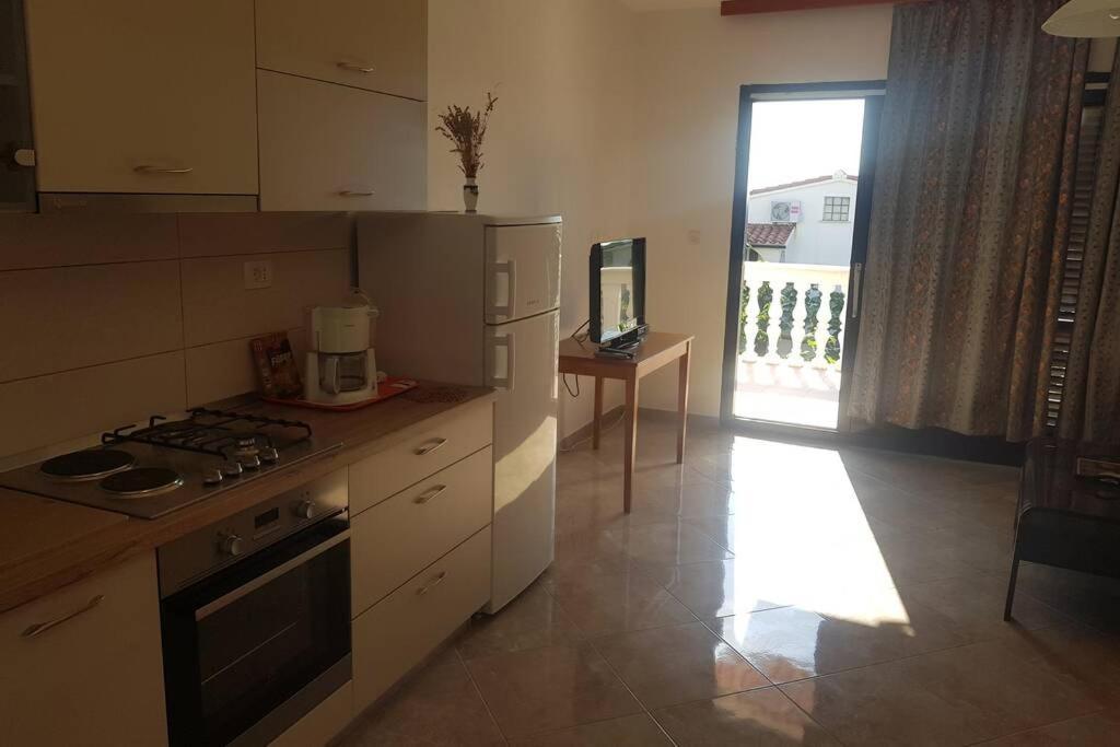 House Nena Apartment Medulin Exterior foto